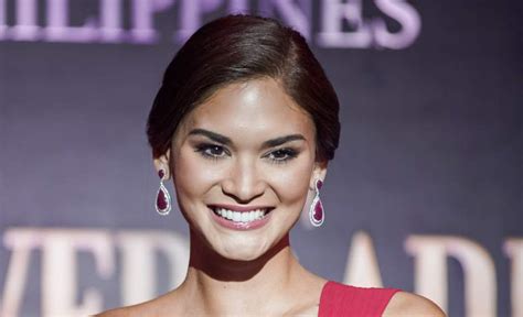 Pia Wurtzbach talks about honoring her body no matter its size,。